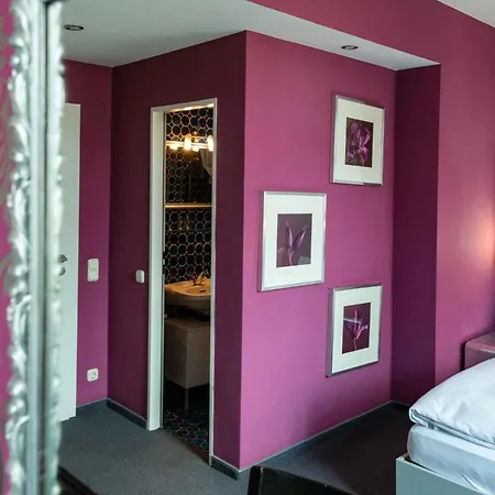 Engel Hotel 3*
